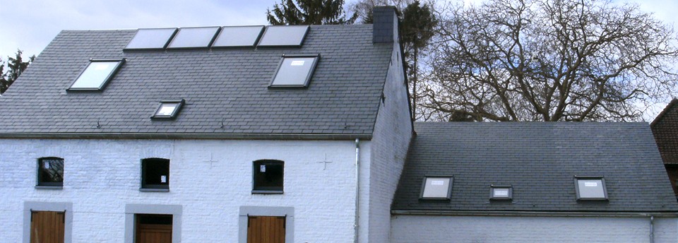 <a href=http://www.vanbaelen-toitures.be/produits/toiture/>Ardoise et solaire Velux</a>